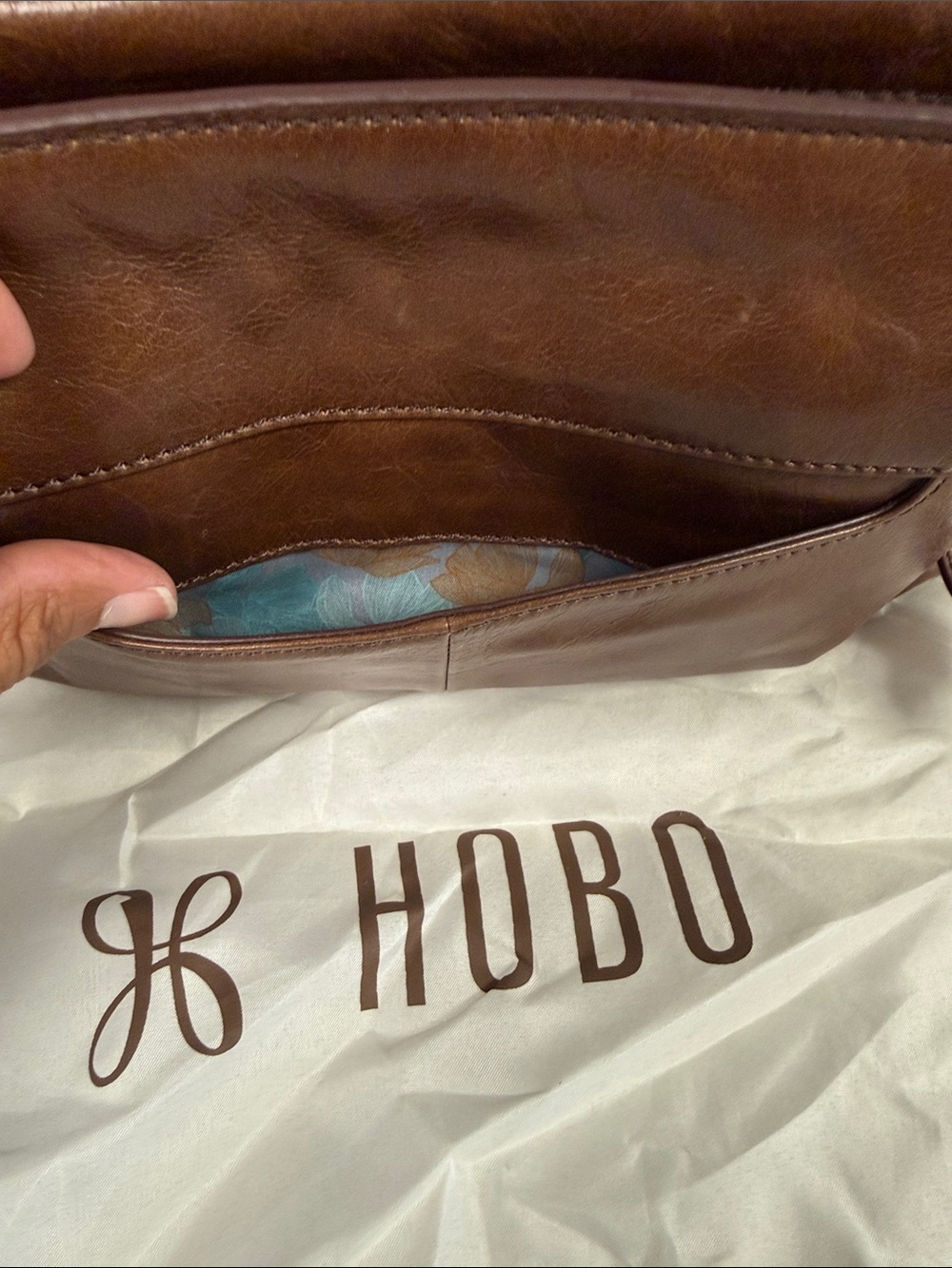 HOBO Cognac Brown Leather Shoulder / Crossbody Hobo Bag - Picture 5 of 5